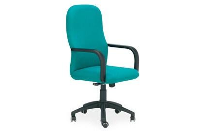 Sillón giratorio direccional con respaldo alto o bajo y con brazos. Tapizado a elegir.